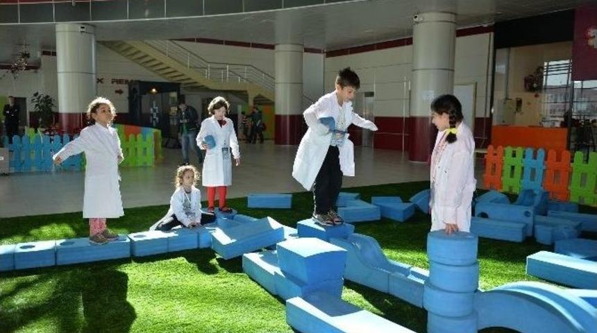 Geleceğin Bilim Adamları Tatili Bilimle Ge&ccedil;irdi