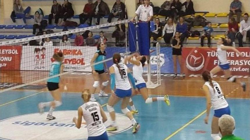 Sultanlar Yeşilyurt Karşısında 3-1 Mağlup Oldu