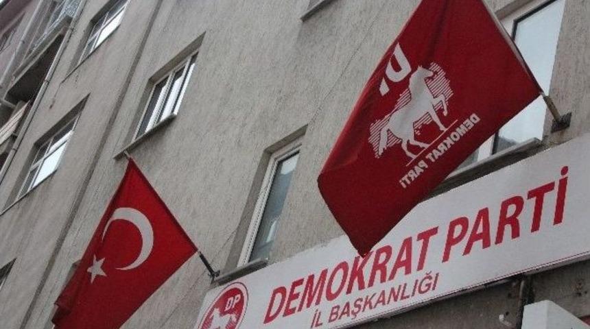 Bilecik&rsquo;teki Tabela Krizi Mutlu Sonla Bitti