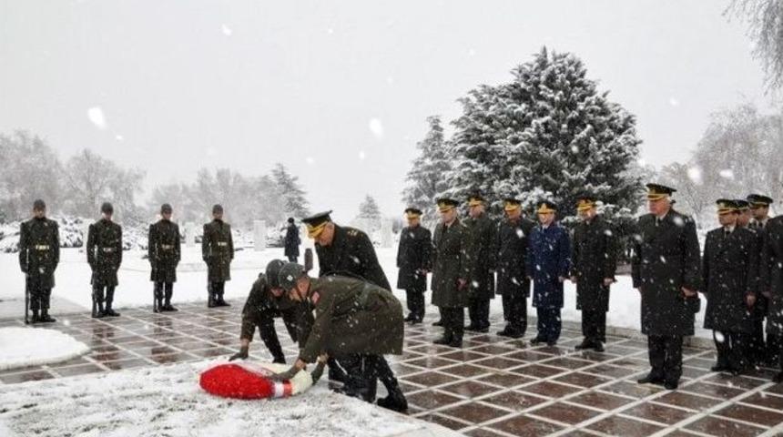 5. Genelkurmay Başkanı Orgeneral G&uuml;rman Devlet Mezarlığı&rsquo;nda Anıldı