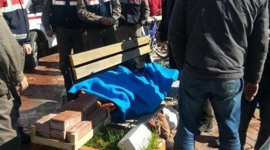 Ege Denizi&rsquo;nde Yine Dram: 40 Kişilik M&uuml;lteci Teknesi Battı