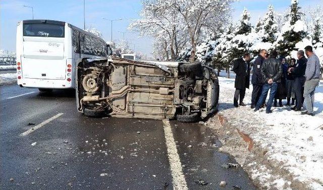 Kaza Yaptı Gözyaşlarına Boğuldu