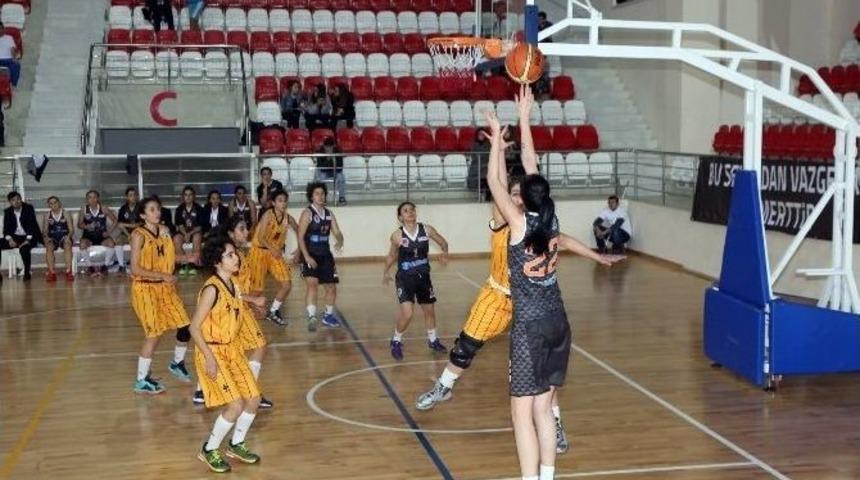 &Ccedil;ekmek&ouml;y&rsquo;den Kolay Galibiyet