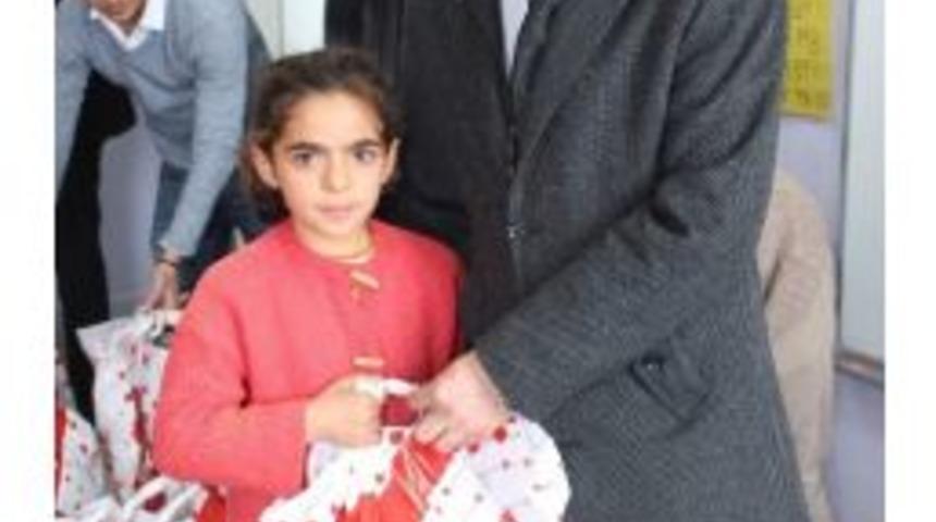 Beyşehir&rsquo;de &Uuml;niversite &Ouml;ğrencilerinden Eğitim Desteği