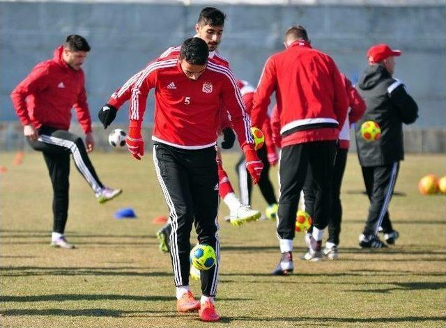 Medicana Sivasspor’da Mesut Bakkal Dönemi