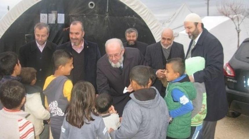 İstanbul Müftüsü Akçakale Çadır Kenti Ziyaret Etti