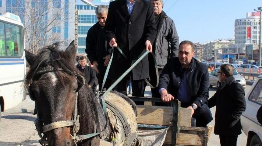 Chp&rsquo;den At Arabalı Eylem