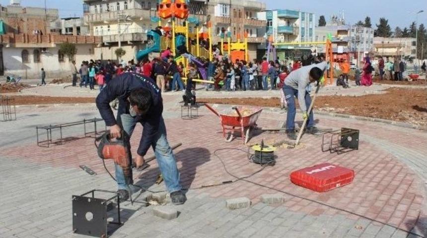 Oyun Grubu Kurulur Kurulmaz &Ccedil;ocukların Akınına Uğradı