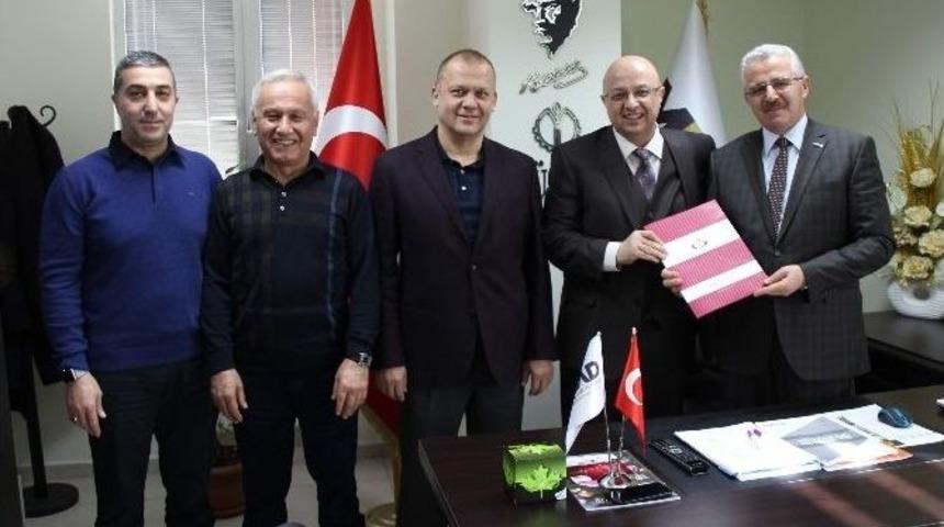 M&uuml;siad İle &Ouml;zel Medikar Hastanesi Arasında Sağlık S&ouml;zleşmesi İmzalandı