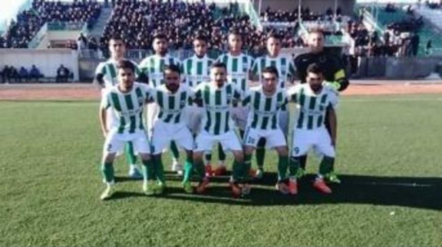 Erciş Belediye Spor Namaglup Şampiyon