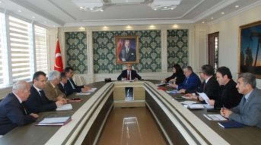 Vali Demirtaş&rsquo;tan Kamu Yatırımlarına Sıkı Takip