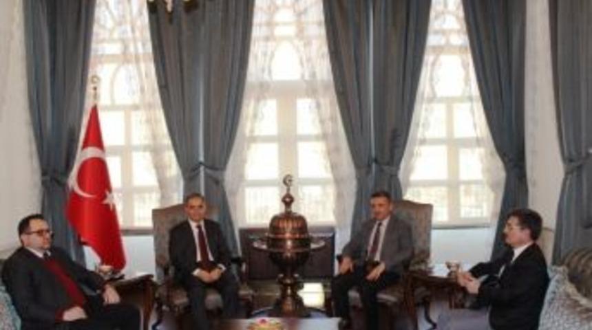 Suriye Ge&ccedil;ici H&uuml;k&uuml;meti Bakanlarından Valiliği Ziyaret