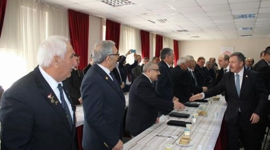 Ak Partili &Ouml;zdağ, Salihli&rsquo;de Şehit Aileleri Ve Gaziler İle Bir Araya Geldi