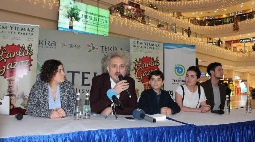 İftarlık Gazoz Filminin Y&ouml;netmeni Ve Oyuncuları Tekirdağlılarla Buluştu