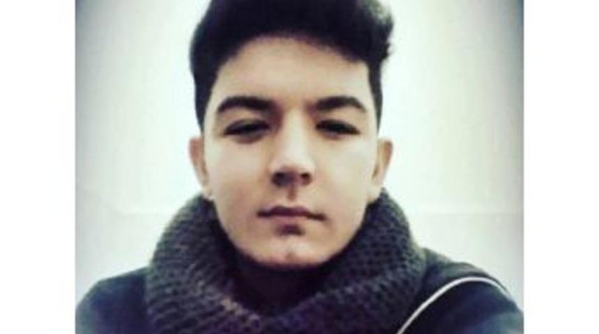 &Ccedil;atıdan D&uuml;şen Gen&ccedil; Yaralandı