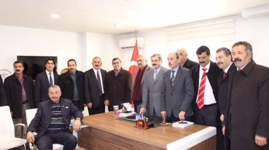 Muhtarlardan Aras&rsquo;a Teşekk&uuml;r Ziyareti