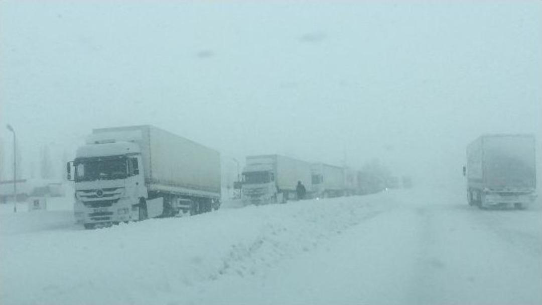 (&ouml;zel Haber) - Kar, Kış En &Ccedil;ok S&uuml;r&uuml;c&uuml;leri Etkiliyor