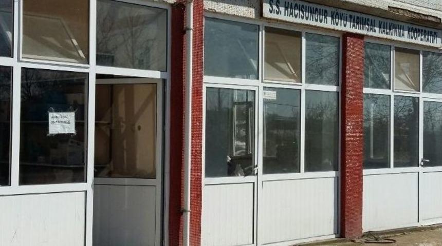 Battaniye İle Kasayı &Ccedil;aldılar