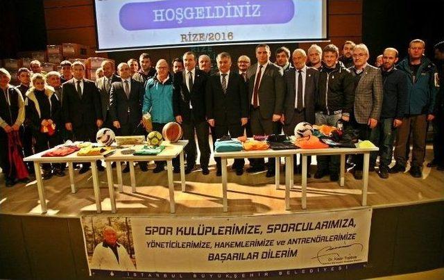 Rize’de Spor Kulüplerine Ve Okullara Spor Malzemesi Desteği