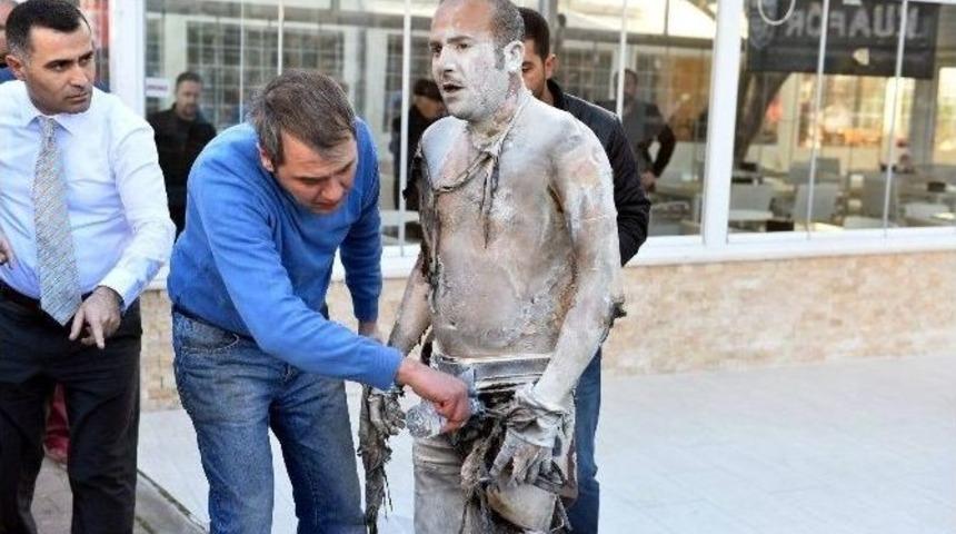 Belediye &Ouml;n&uuml;nde Kendini Yakan Vatandaştan Acı Haber