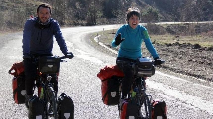 (&ouml;zel Haber) İspanya&rsquo;dan &Ccedil;in&rsquo;e 20 Bin Kilometre Pedal &Ccedil;evirecekler