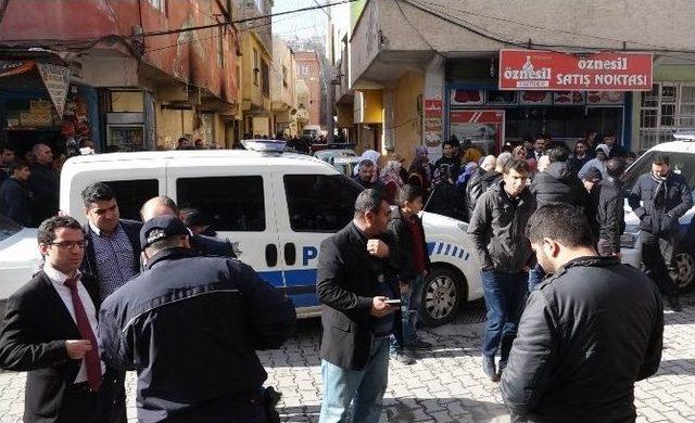 (özel Haber) Şehit Ablası “rabbim Çok Şükür Kardeşim Şehit Oldu” Diyerek Gözyaşı Döktü