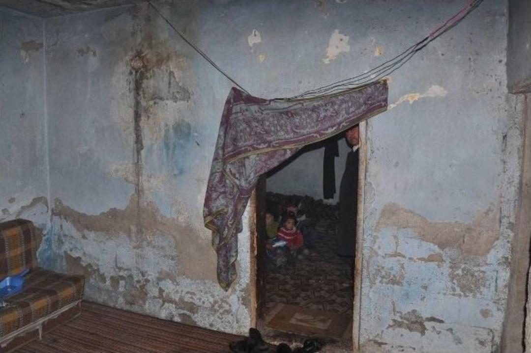 İdlip&rsquo;te 30 Kişinin &Ouml;ld&uuml;ğ&uuml; Pazaryeri Saldırısında Ayağını Kaybeden Anne, 3 &Ccedil;ocuğunu Da Sağ Kurtardı