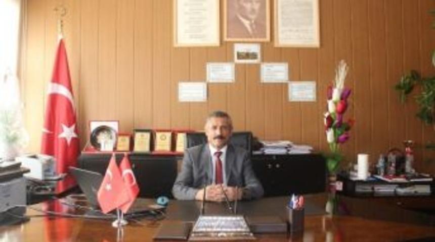 İl&ccedil;e Milli Eğitim M&uuml;d&uuml;r&uuml; Yusuf Al&ccedil;ık&rsquo;tan &Ouml;ğretmen Ve &Ouml;ğrencilere Başarı Dileği