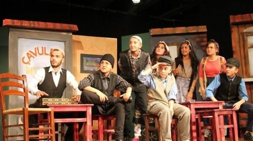 Liseli Gen&ccedil;ler Mayıs&rsquo;ta Sahnede