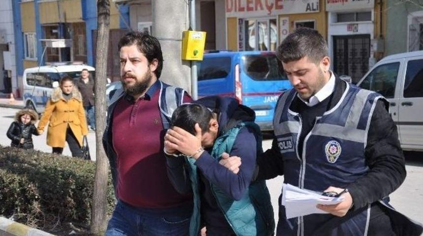 Avukatın 2 Diz&uuml;st&uuml; Bilgisayarını &Ccedil;alan Ş&uuml;pheli Yakalandı