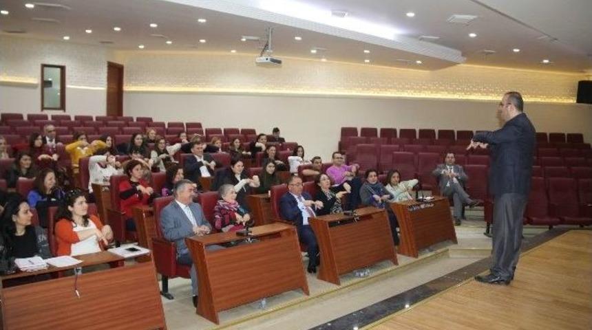 Yalova Belediyesi Personeline İşaret Dili Eğitimi
