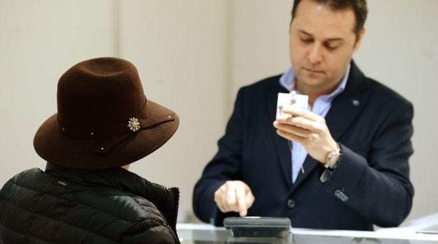 M&uuml;cevher Fırsat G&uuml;nleri, Sevgililer G&uuml;n&uuml; İ&ccedil;in Başladı