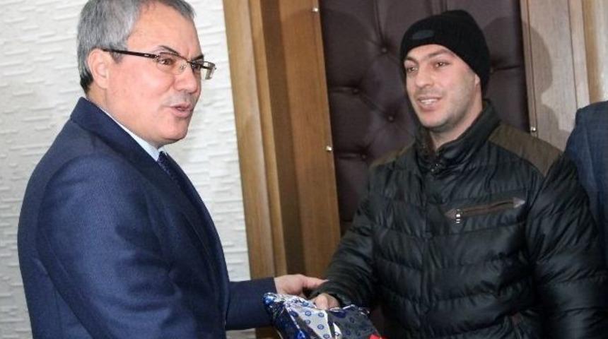 "ardahan N&uuml;fusu Kadar İnsanımızı Sigaradan Kaybediyoruz"