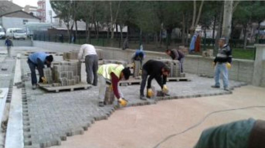 Karesi&rsquo;den Okullara Destek