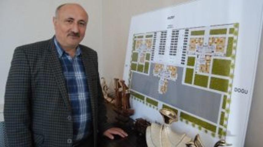 G&ouml;z&uuml;kara: &ldquo;50 Bin Lirası Olan M&uuml;teahhitliğe Soyunuyor&rdquo;