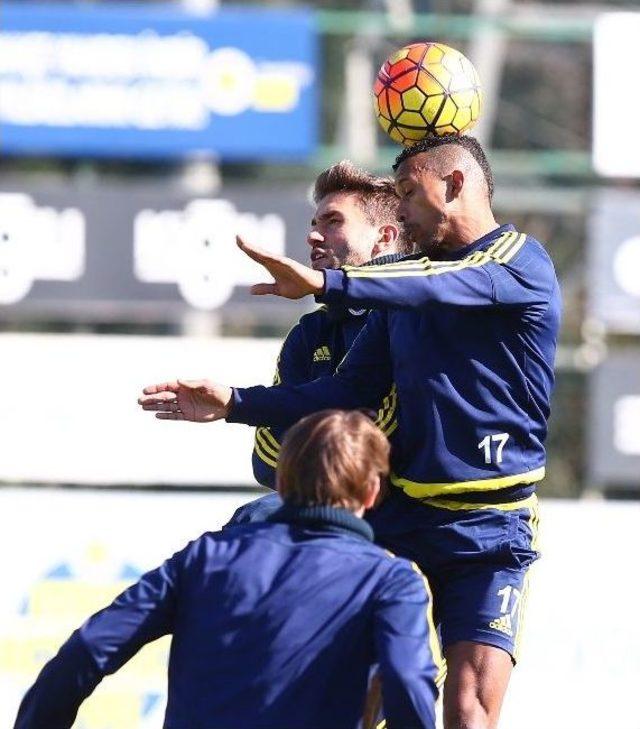 Fenerbahçe, Kasımpaşa Maçı Hazırlıklarını Sürdürdü