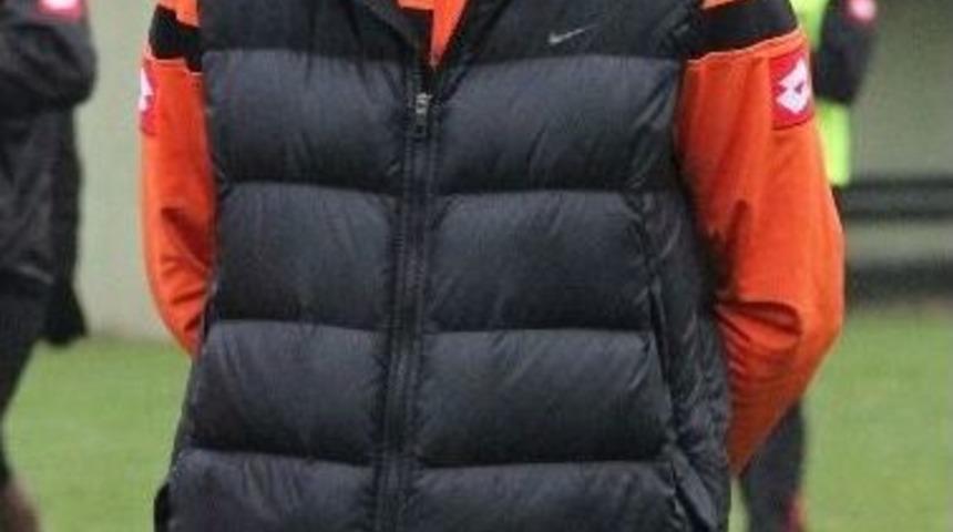 İpekoğlu&rsquo;dan &rsquo;rehavete Kapılmayın&rsquo; Uyarısı