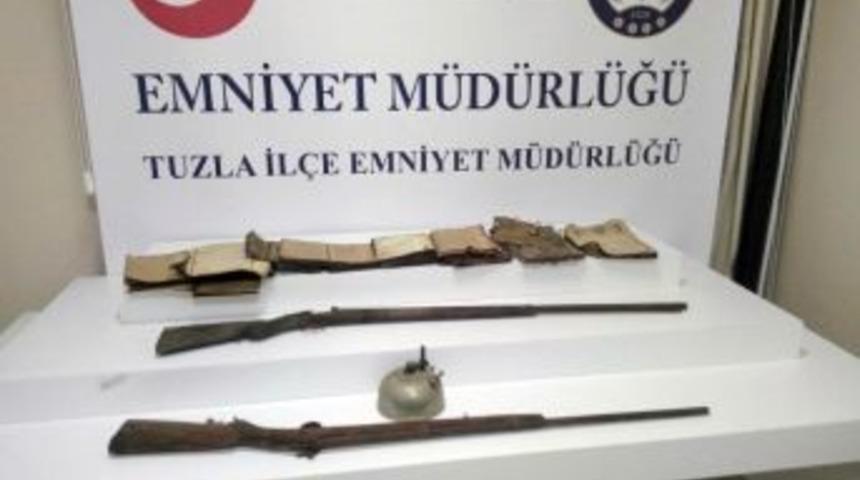 Polisin Durdurduğu Otomobil&rsquo;den Tarihi Kur&rsquo;an-ı Kerim &Ccedil;ıktı