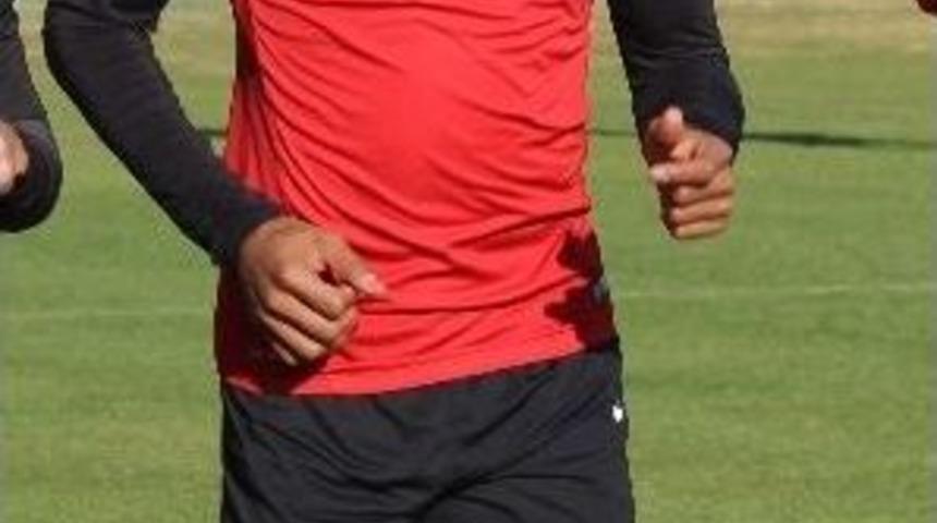 Denizlispor’da Leodrınho Şoku