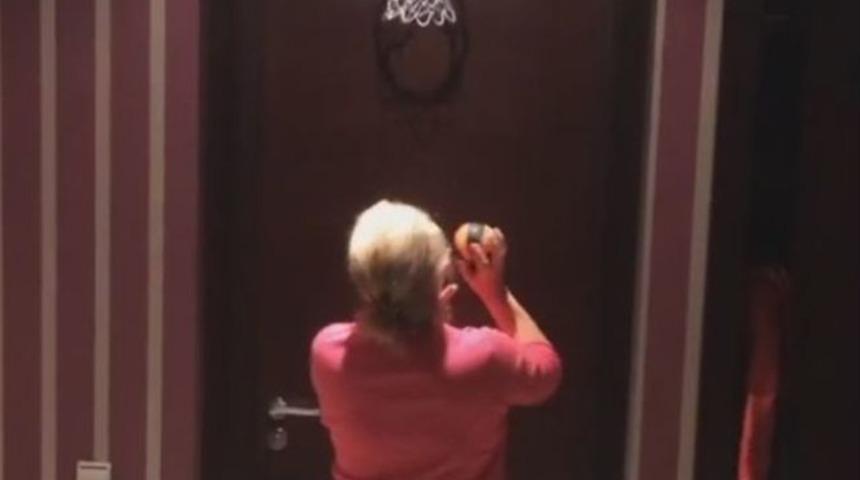 Futbolcu Arda Turan&rsquo;ın Annesi Basket&ccedil;i Oldu