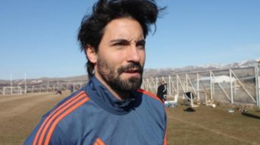 Alima Yeni Malatyaspor&rsquo;da Yeni Transfer Yiğitcan&rsquo;dan Camiaya &Ccedil;ağrı