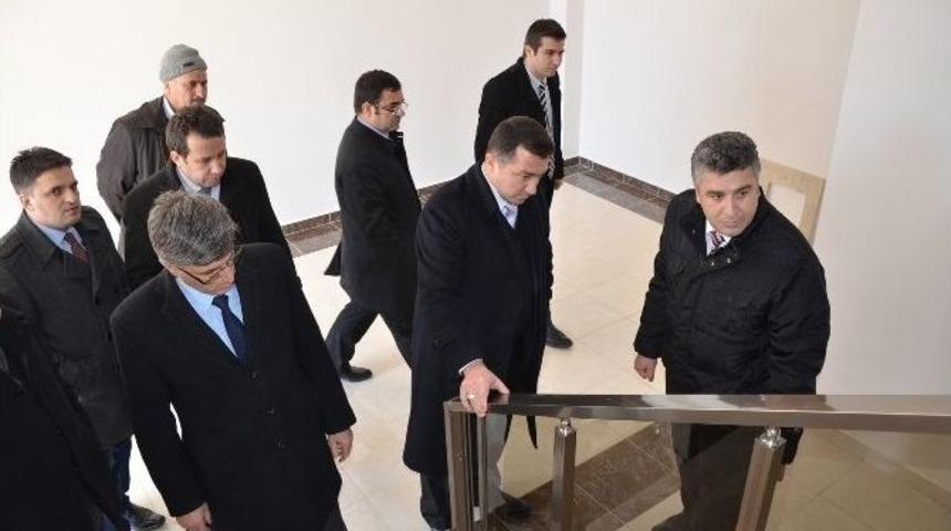 Başkan Bakıcı Yediler Mahalle Konağı&rsquo;nda İncelemelerde Bulundu