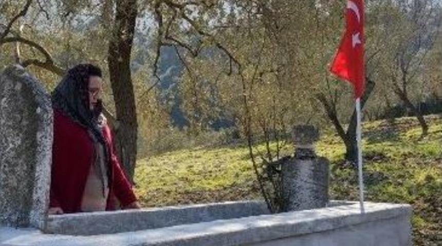 H&uuml;seyin Efe&rsquo;nin Mezarına B&uuml;y&uuml;kşehir Eli