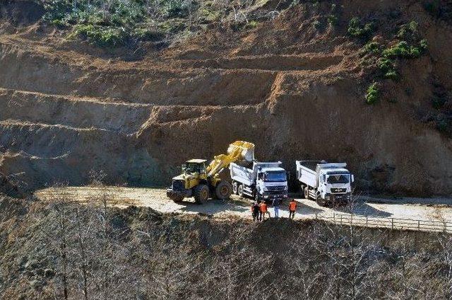 Of-çaykara Karayolu Tek Şeritten Ulaşıma Açıldı