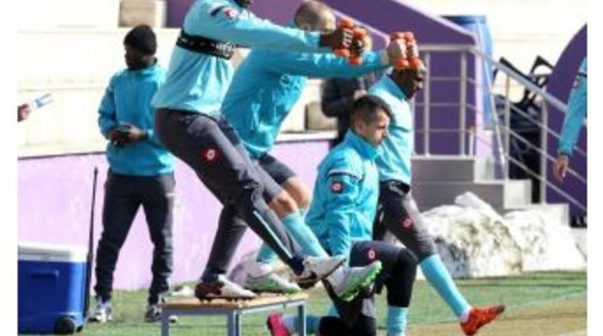 Osmanlıspor Kuvvet Ve &Ccedil;abukluk &Ccedil;alıştı