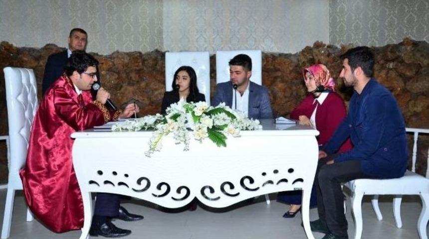 Adıyaman&rsquo;da, 2015 Yılında 2 Bin 144 Nikah Kıyıldı