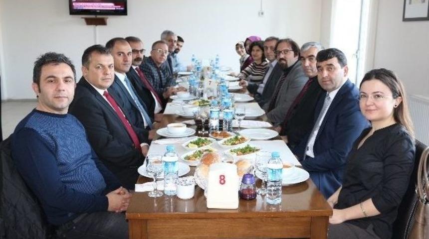 Gmis-&uuml;niversite Birarada