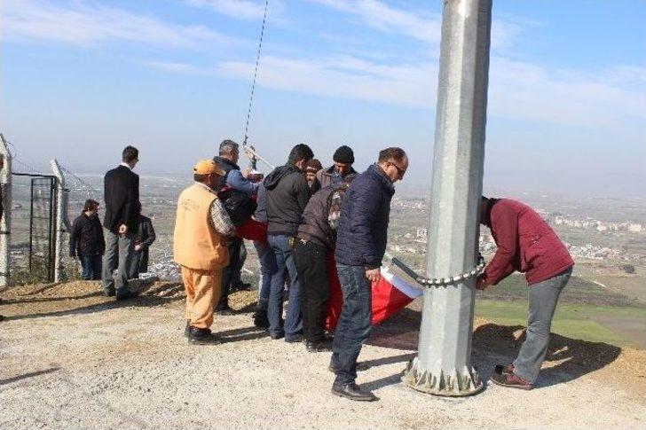 Tepeye Dev Türk Bayrağı Asıldı G5