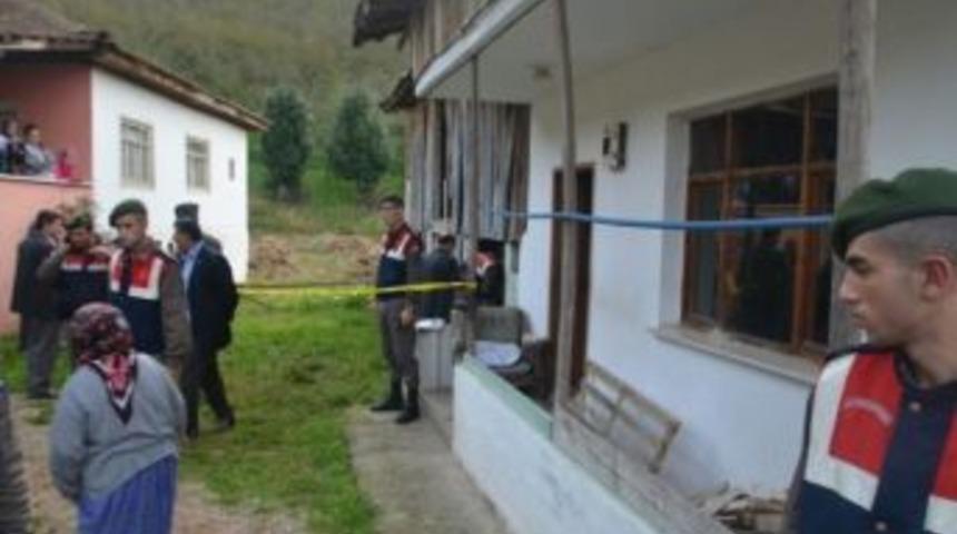 İntihar Ettiği Sanılan Kadını Torununun &Ouml;ld&uuml;r&uuml;p Astığı Ortaya &Ccedil;ıktı