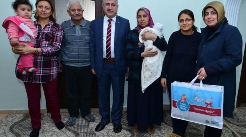 Başkan Polat, 3 Bininci Bebeği Ziyaret Etti